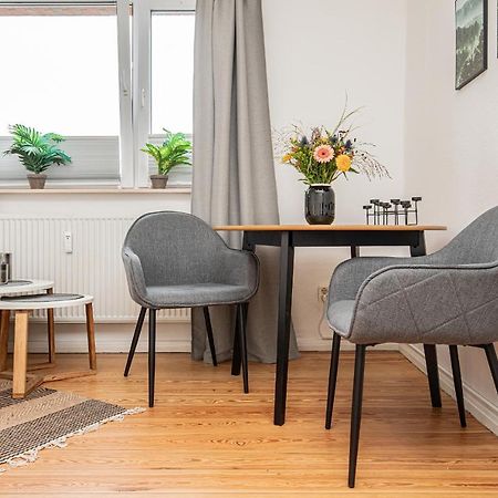 Fewo1846 - Kommood - Zentral Gelegenes Studio-Apartment Mit Balkon Im Hochparterre Flensburgo Esterno foto