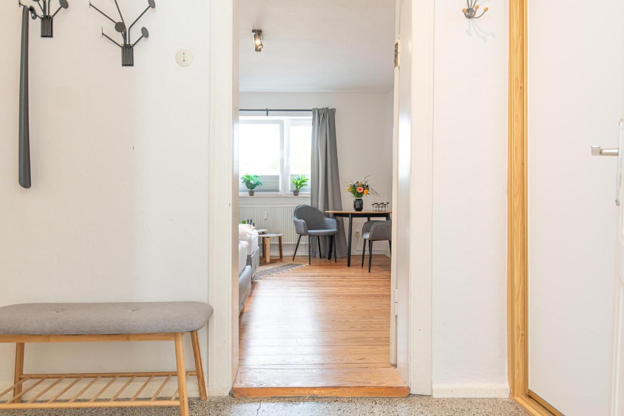 Fewo1846 - Kommood - Zentral Gelegenes Studio-Apartment Mit Balkon Im Hochparterre Flensburgo Esterno foto