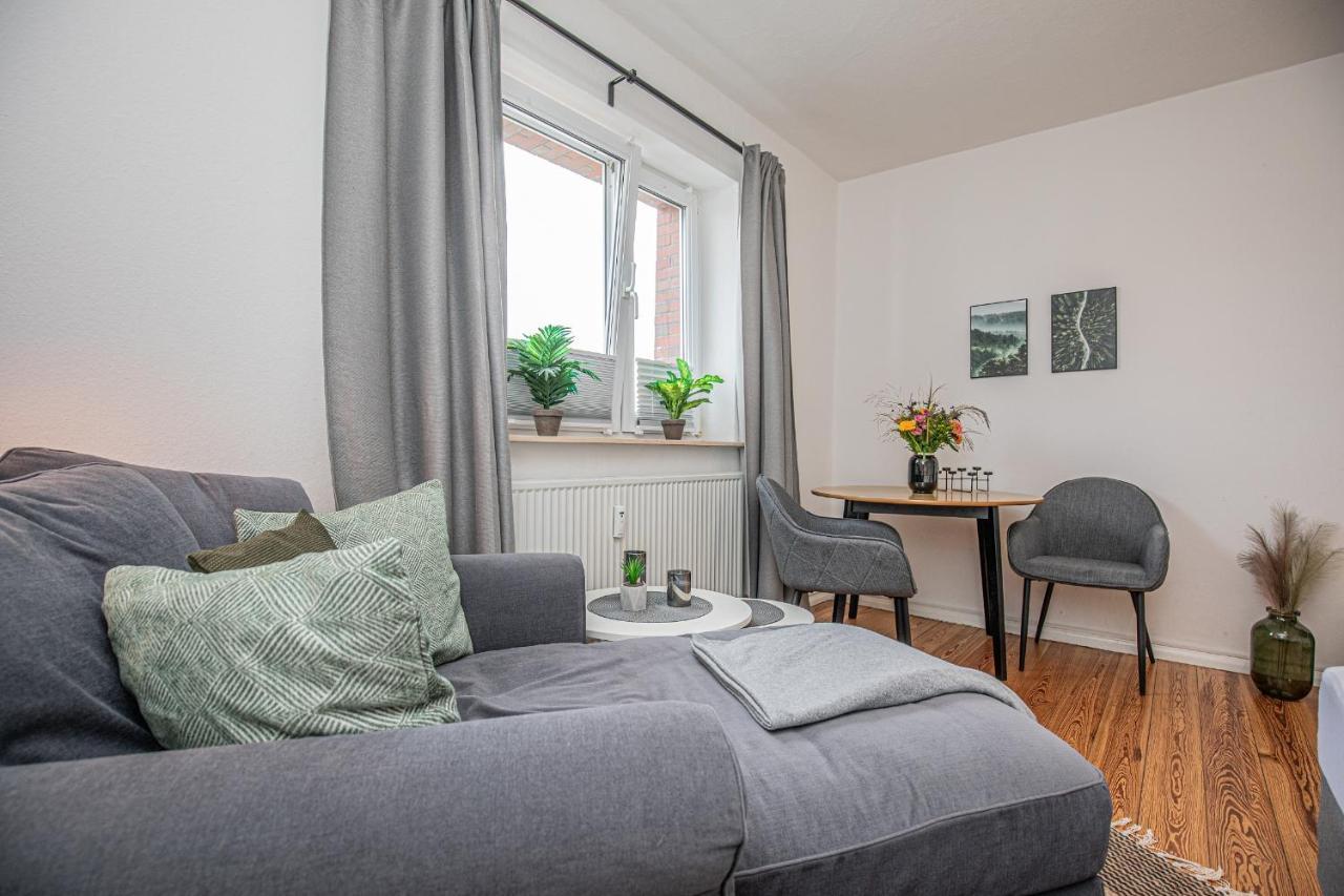 Fewo1846 - Kommood - Zentral Gelegenes Studio-Apartment Mit Balkon Im Hochparterre Flensburgo Esterno foto